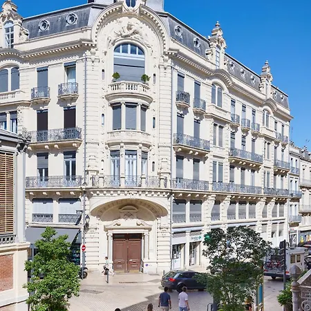 아파트 Le Gratien By 1609 Residences 베지에