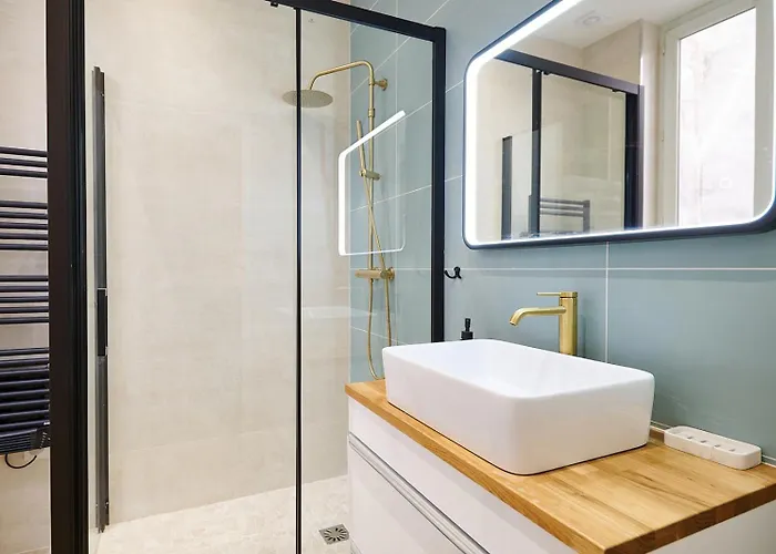 Le Gratien By 1609 Residences